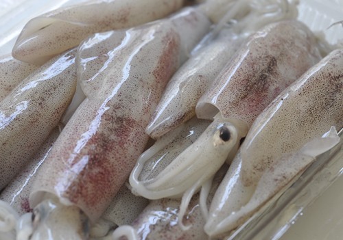Canh mực dưa chua giải ngán sau lễ