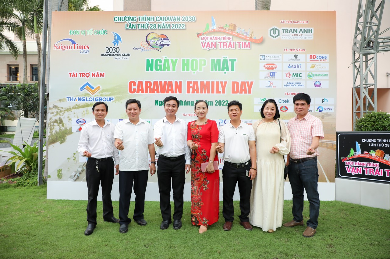 Đón đoàn Caravan thiện nguyện, 1.400 thiếu nhi nhận hàng nghìn suất quà yêu thương
