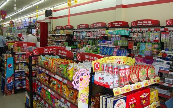 Chợ truyền thống có bị cửa hàng tiện lợi lấn át, triệt tiêu?