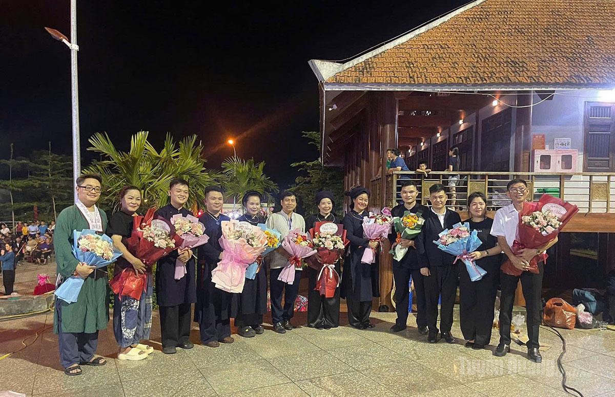 Truyền “lửa” Then giữa nhịp sống hiện đại