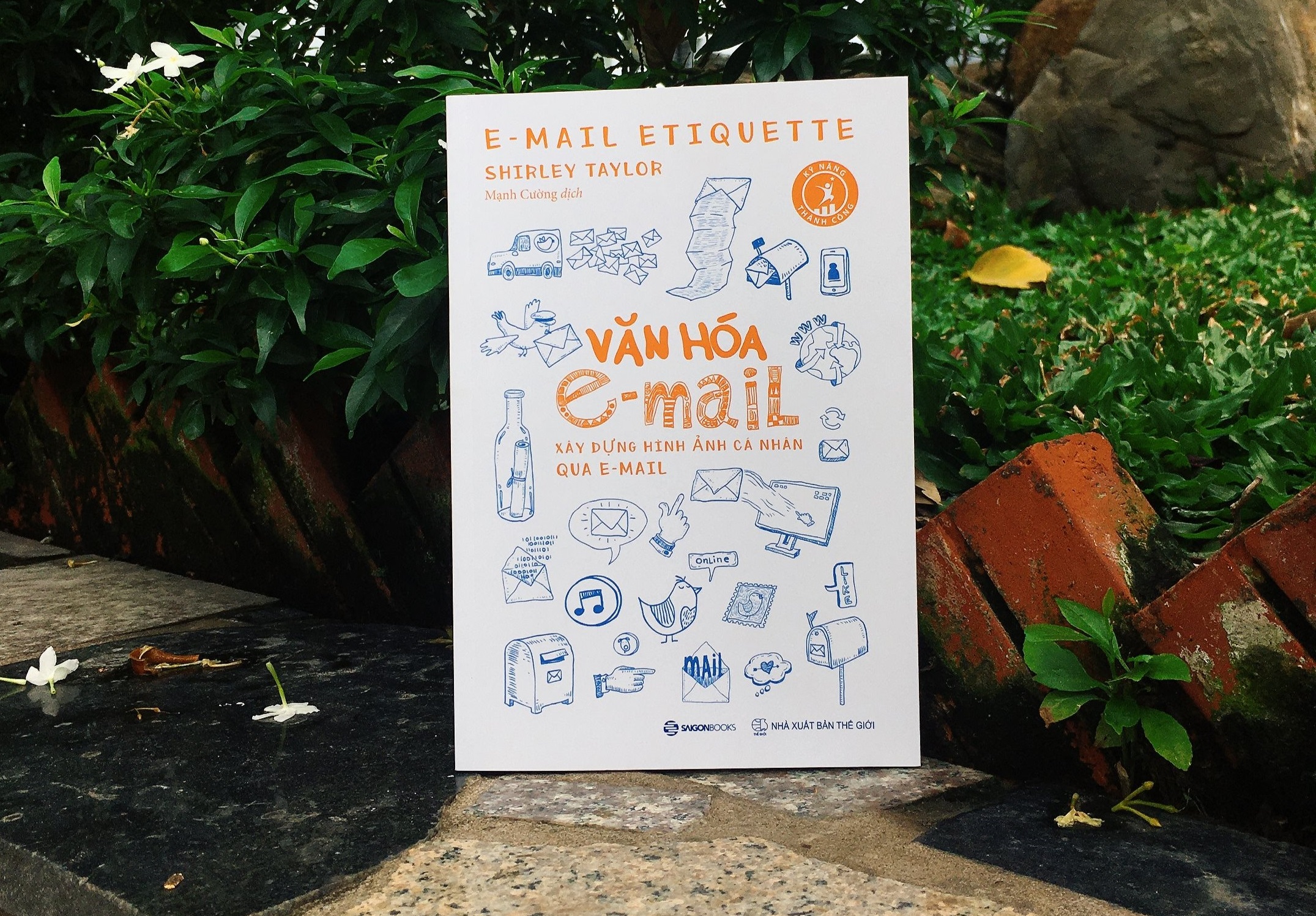 Sử dụng email mục đích kinh doanh khác gì với email cá nhân?