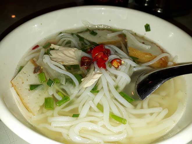 Ghé TP.HCM đừng quên thưởng thức món bánh canh thần thánh!