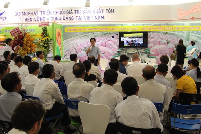Đẩy mạnh chuỗi liên kết hỗ trợ người nuôi tôm
