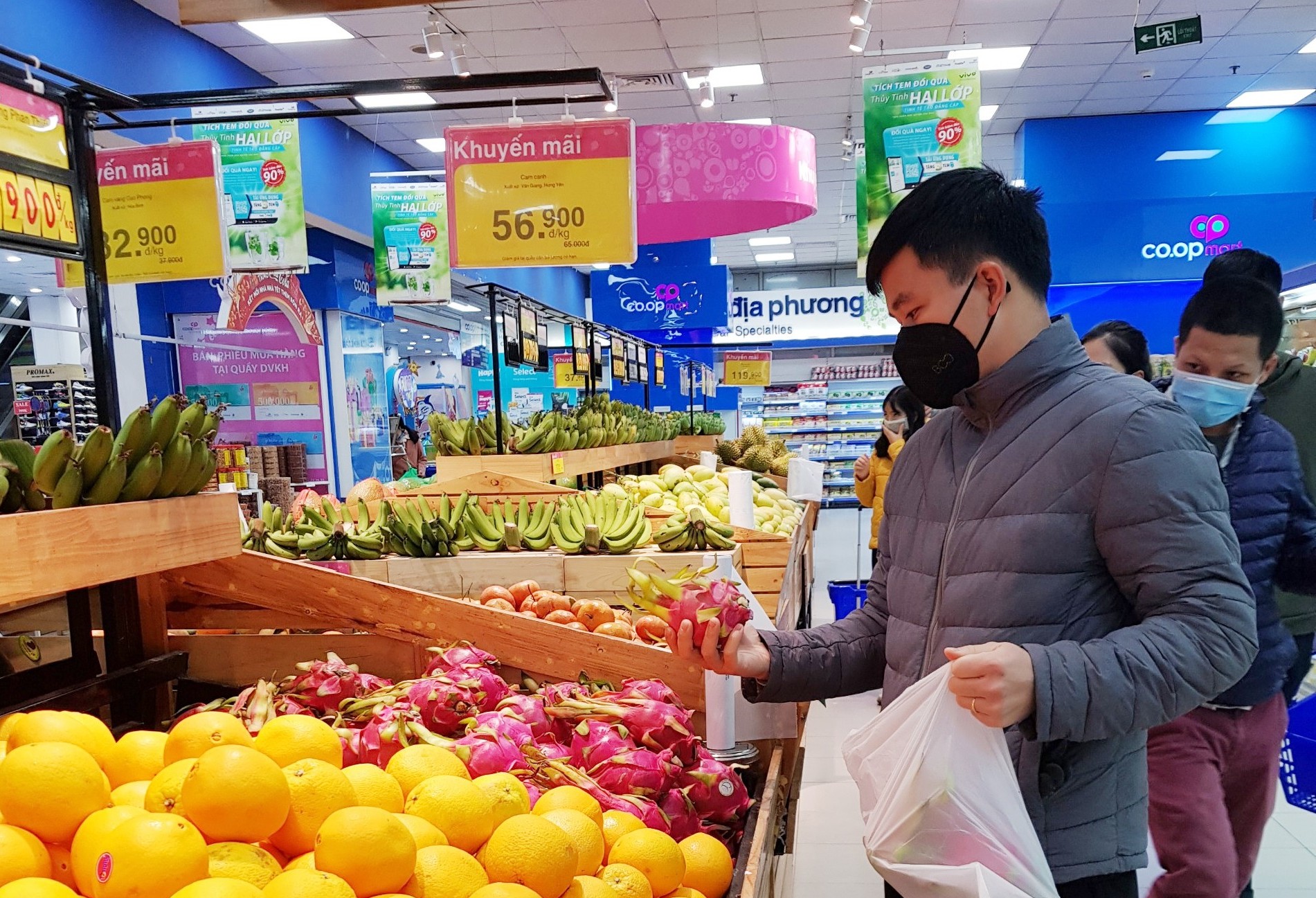 Saigon Co.op giảm giá mạnh hơn 12.000 tấn nông sản và thực phẩm