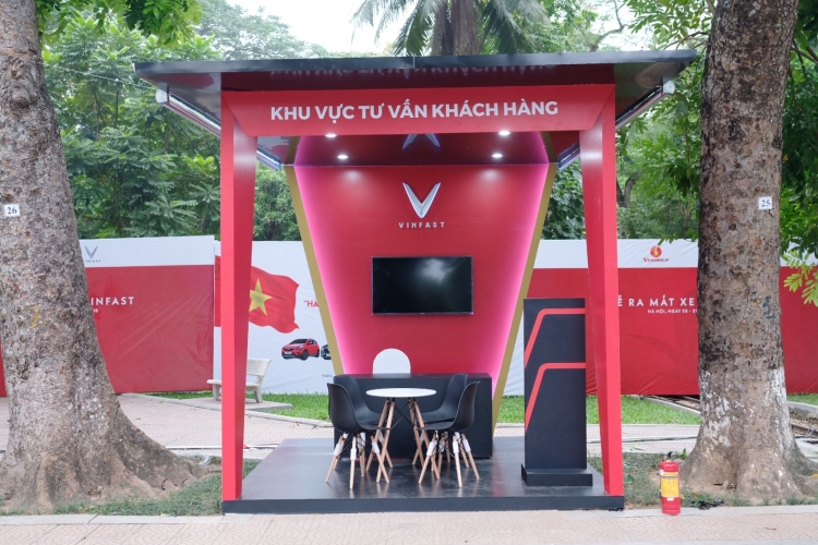 Vinfast công bố giá bán “3 không” với xe ô tô Lux và Fadil