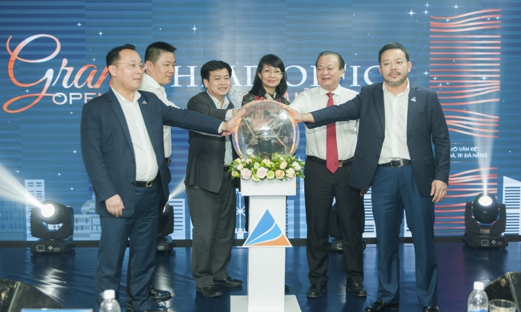 Đất Xanh Miền Trung cho ra mắt Hội sở làm việc thông minh công nghệ 4.0 tại Đà Nẵng