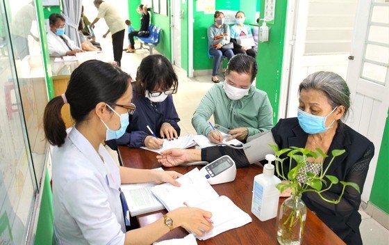 Ngày 5/4: 64 phường xã tổ chức khám sức khỏe miễn phí cho người dân