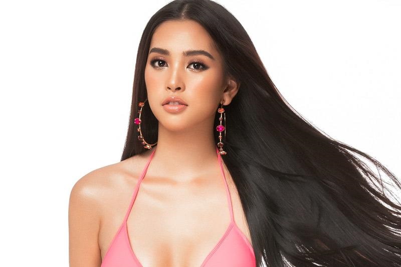 Khoe body không chút mỡ thừa với bikini mỏng manh, Tiểu Vy tuyên bố: "Em đã 18"