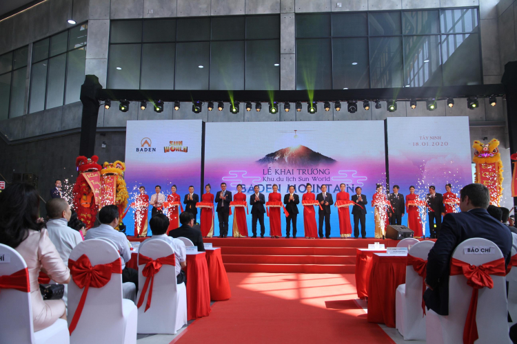 Khai trương hệ thống cáp treo mới lên đỉnh Núi Bà, nhiều cơ hội lớn mở ra cho du lịch Tây Ninh