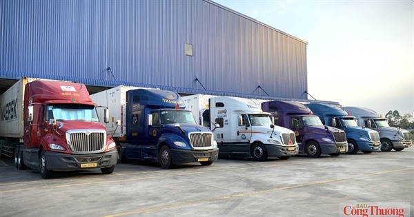 Cao tốc mới tạo dư địa tăng tốc cho logistics miền Tây