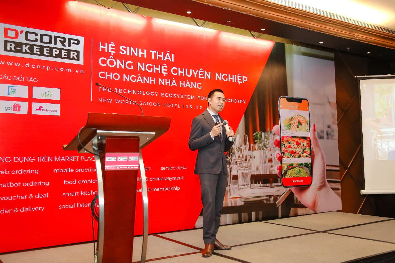Hệ sinh thái công nghệ chuyên nghiệp cho nhà hàng 