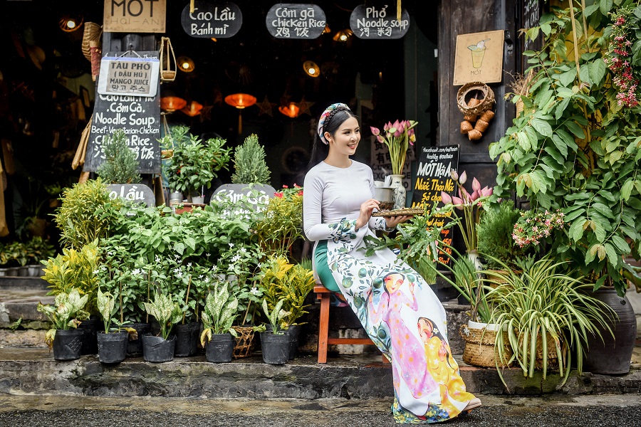 Hoa hậu Ngọc Hân muốn ‘lột bỏ’ danh xưng người đẹp để trở thành nhà thiết kế