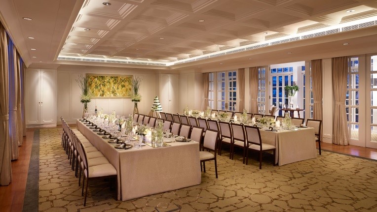 Park Hyatt Saigon Giới Thiệu  Phong Cách Tiệc Cưới Thanh Lịch Tại Pool House