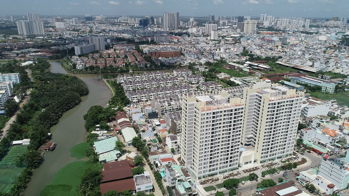 Giá nhà ở Hà Nội, TP.HCM vẫn tăng bất chấp đại dịch