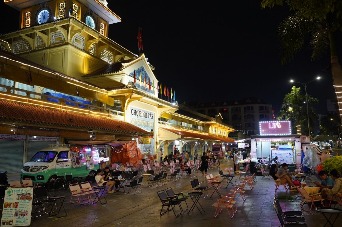 TP Hồ Chí Minh: Tuần lễ ẩm thực mở màn cho phố đêm Chợ Lớn chính thức đi vào hoạt động