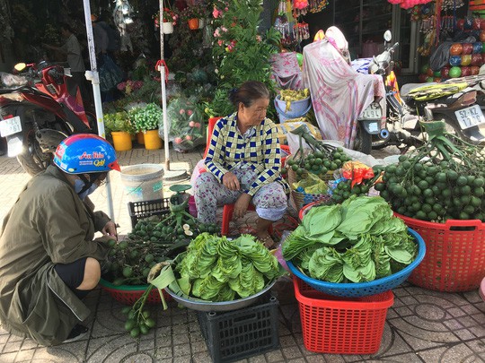 Độc đáo chợ trầu cau giữa lòng Sài Gòn