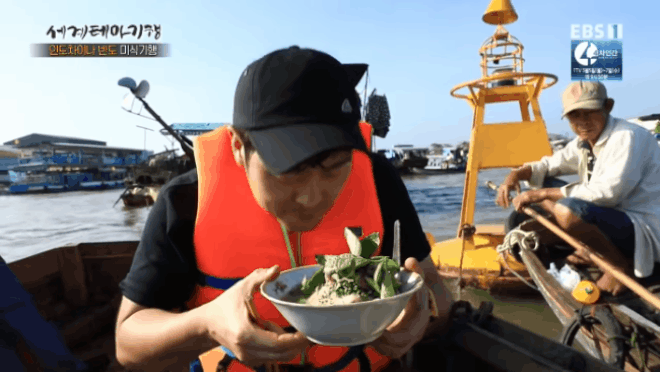 Liên tục được đầu bếp nổi tiếng Mỹ, Hàn Quốc ca ngợi, thì ra đây là những bí mật của hủ tiếu chợ nổi Cái Răng