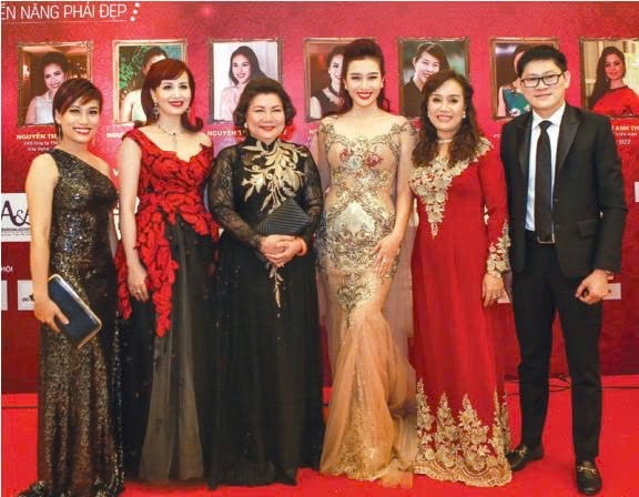 Đêm vinh danh “Quyền năng phái đẹp 2015”