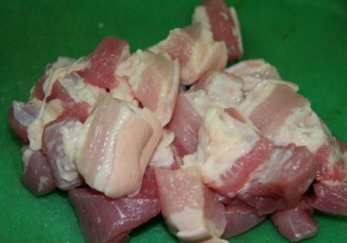 Thịt kho củ cải đưa cơm ngày lạnh