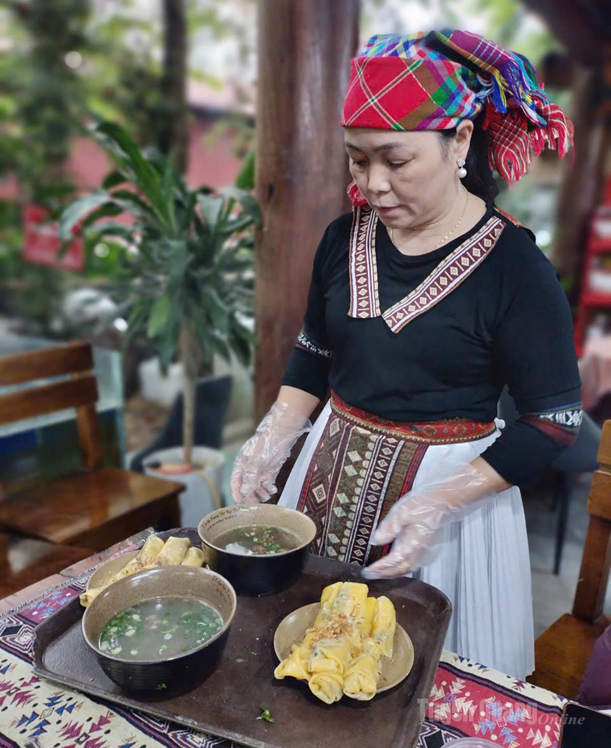 Bánh cuốn ngô.