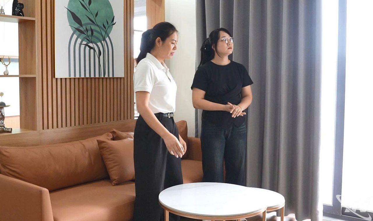 Khách hàng tham quan căn hộ tại Dự án Tecco Elite City.