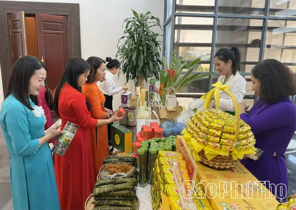 Phụ nữ Đất Tổ khởi nghiệp “sáng tạo xanh”