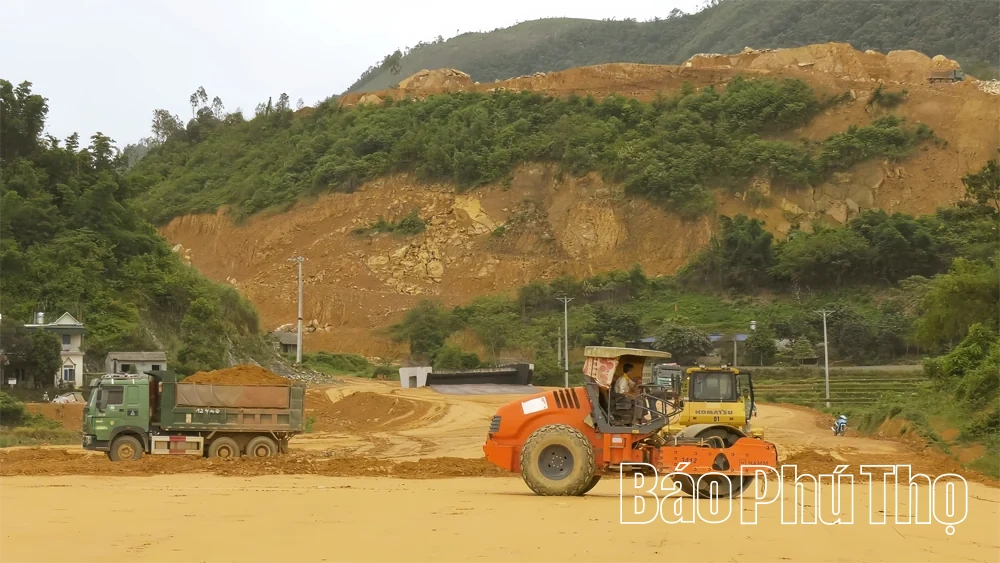 Gỡ điểm nghẽn mặt bằng, khơi thông nguồn lực đầu tư