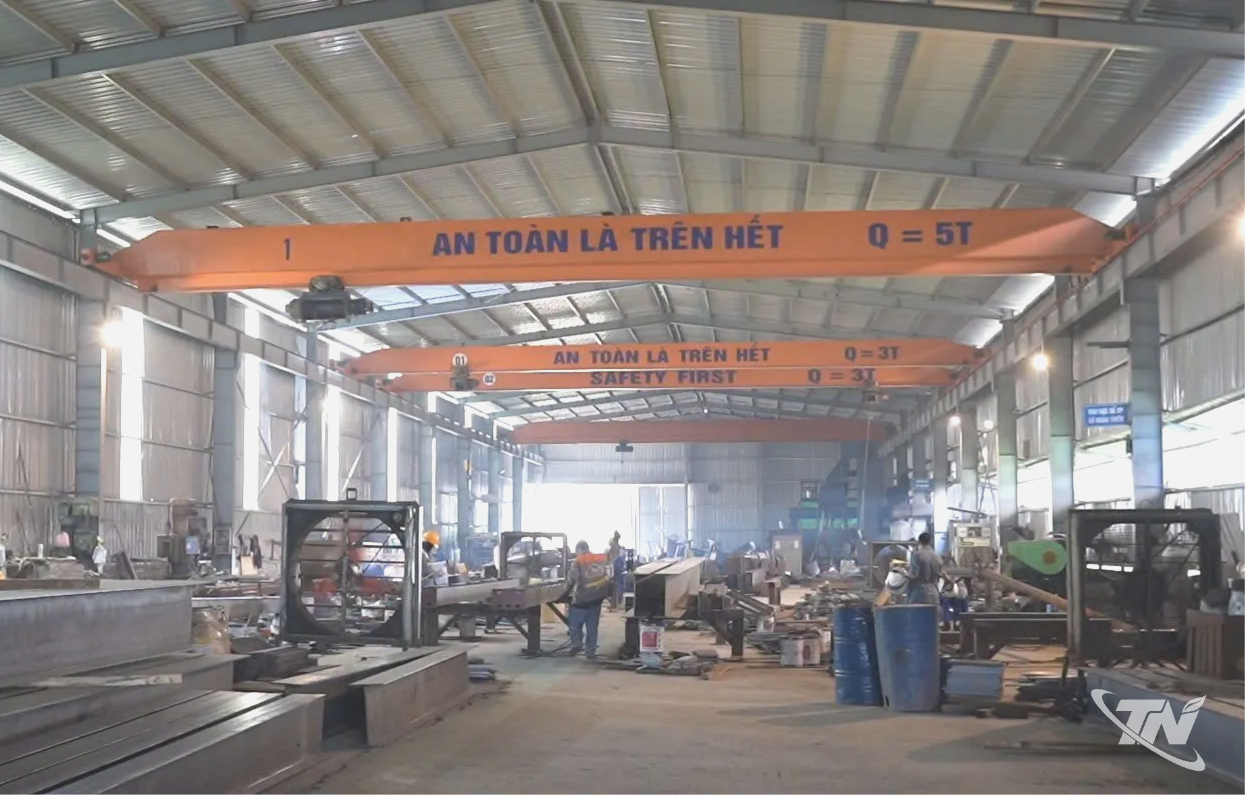 Công ty TNHH Sản xuất cầu trục và Kết cấu công nghiệp VNC có hơn 15 năm hoạt động trong lĩnh vực cơ khí, từng bước nâng cao năng lực sản xuất và mở rộng thị trường.