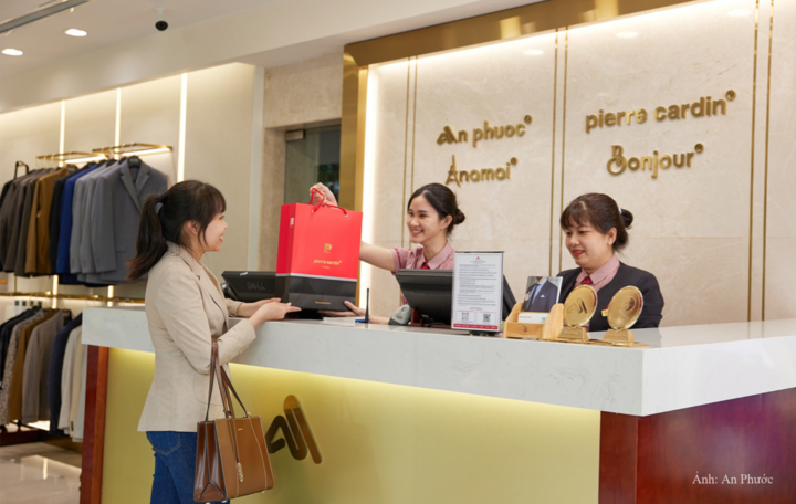 Từ những khách hàng mua thử rồi quay lại, An Phước từng bước xây dựng thị trường trong nước và hiện có 185 cửa hàng trên cả nước.