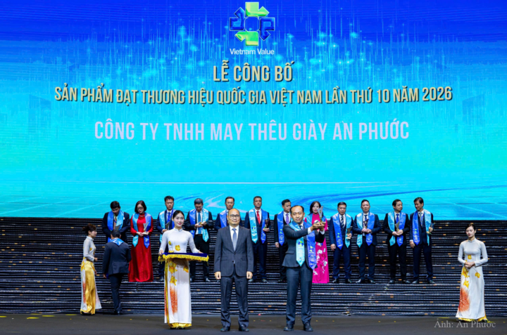 Công ty TNHH May Thêu Giày An Phước tiếp tục được vinh danh tại Lễ công bố sản phẩm đạt Thương hiệu quốc gia Việt Nam lần thứ 10 năm 2026 do Bộ Công Thương tổ chức vào ngày 16/10/2026.