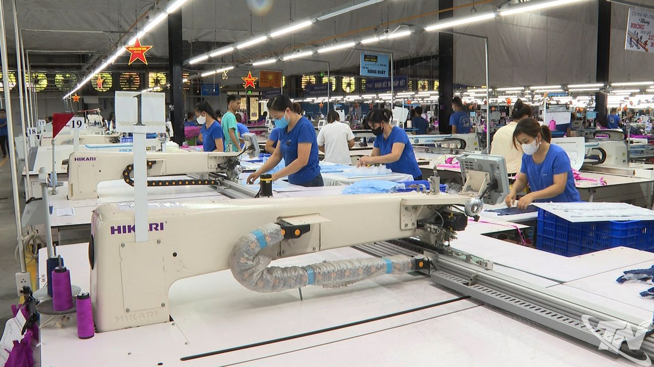 Trong quý I/2026, ngành may mặc Thái Nguyên tăng hơn 13% sản lượng; xuất khẩu đạt trên 115 triệu USD, chiếm khoảng 64% khu vực kinh tế trong nước.